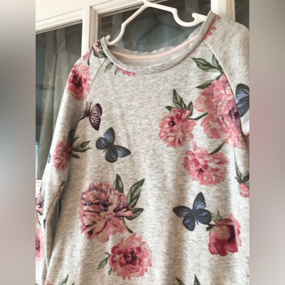 L.O.G.G. H&M size 4-6 dress of sweatshirt material gray - butterflies & floral - Picture 2 of 5